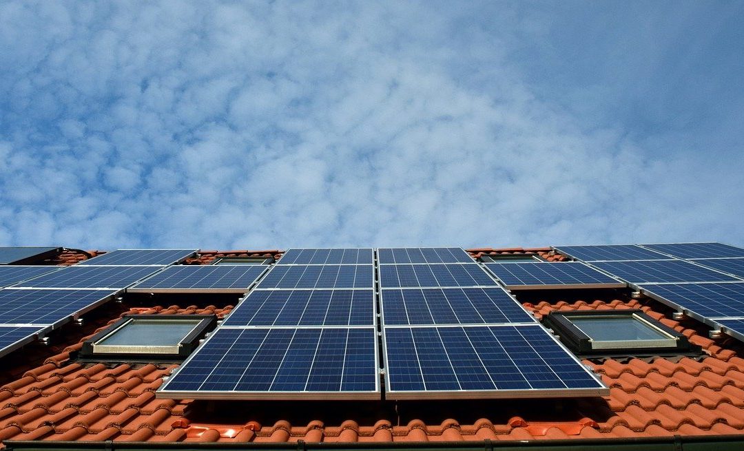 Instalación de placas solares en Huelva
